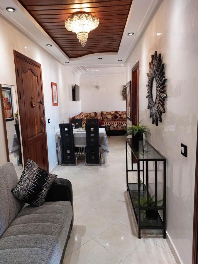 Appartement Au Coeur Du Centre Ville De Рабат Екстериор снимка