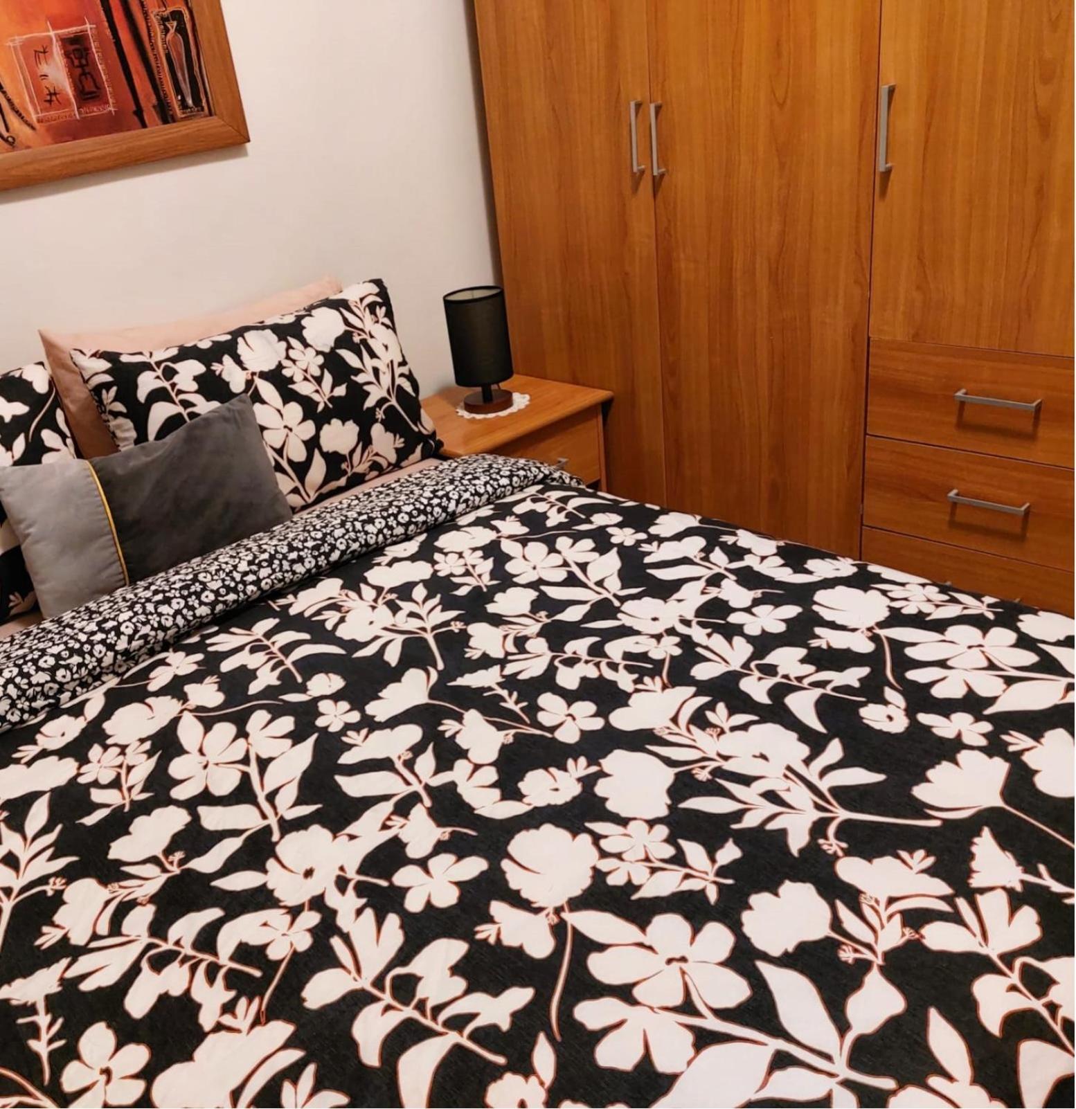 Appartement Au Coeur Du Centre Ville De Рабат Екстериор снимка